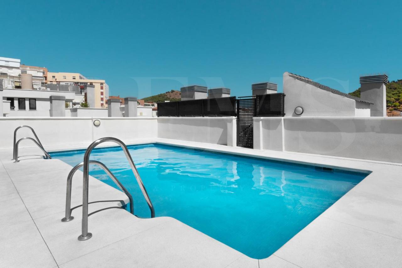 Cozy Flat With Common Pool & Parking - Center By Rems Leilighet Málaga Eksteriør bilde