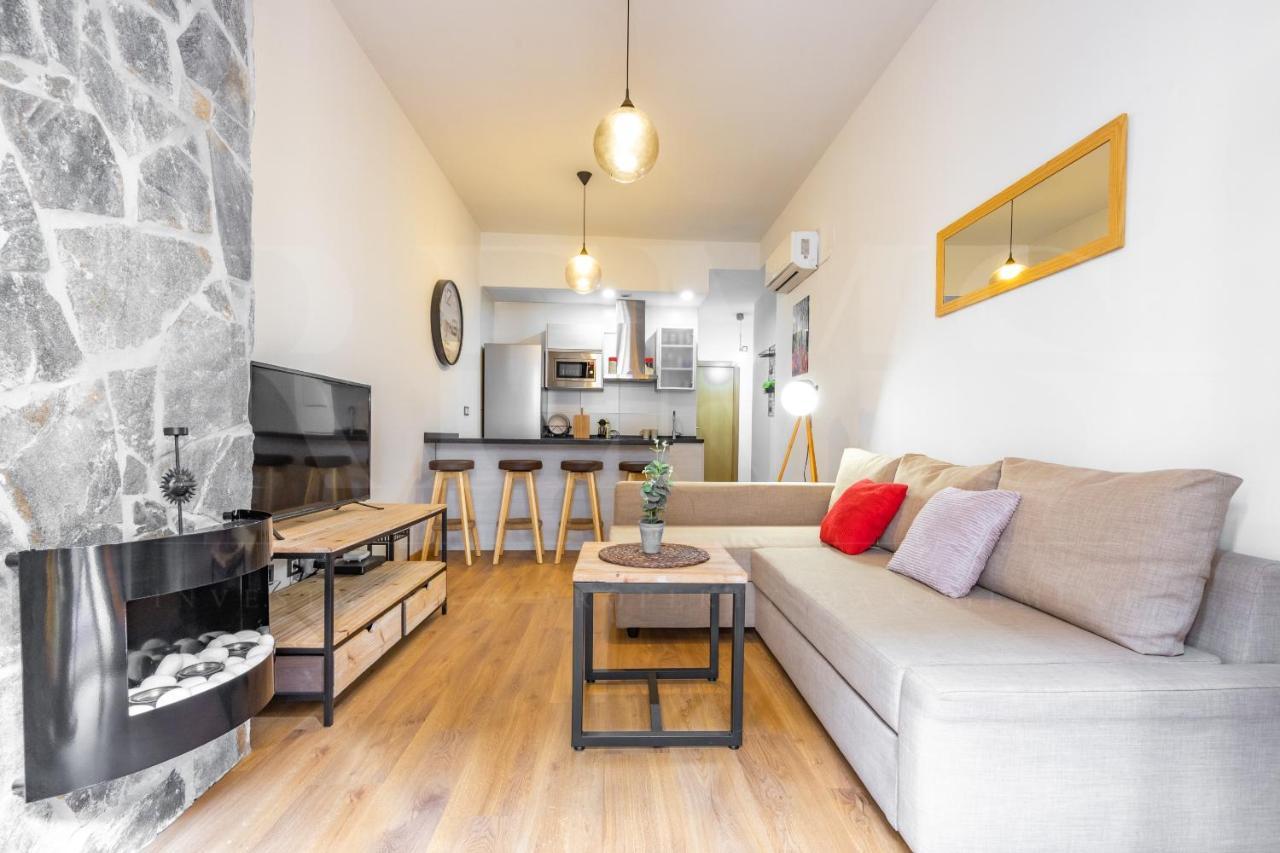 Cozy Flat With Common Pool & Parking - Center By Rems Leilighet Málaga Eksteriør bilde