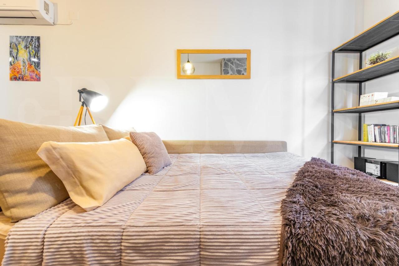 Cozy Flat With Common Pool & Parking - Center By Rems Leilighet Málaga Eksteriør bilde