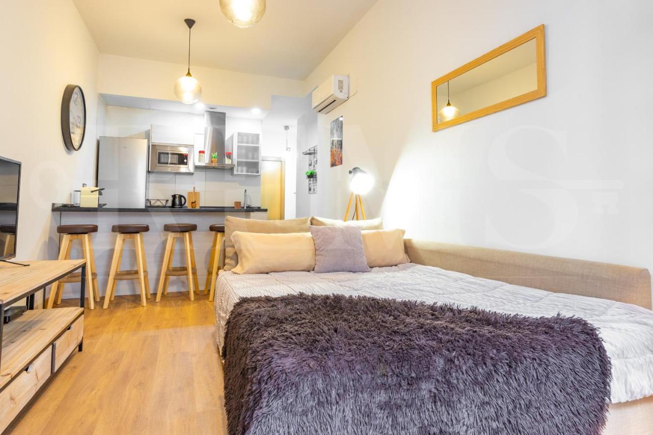 Cozy Flat With Common Pool & Parking - Center By Rems Leilighet Málaga Eksteriør bilde