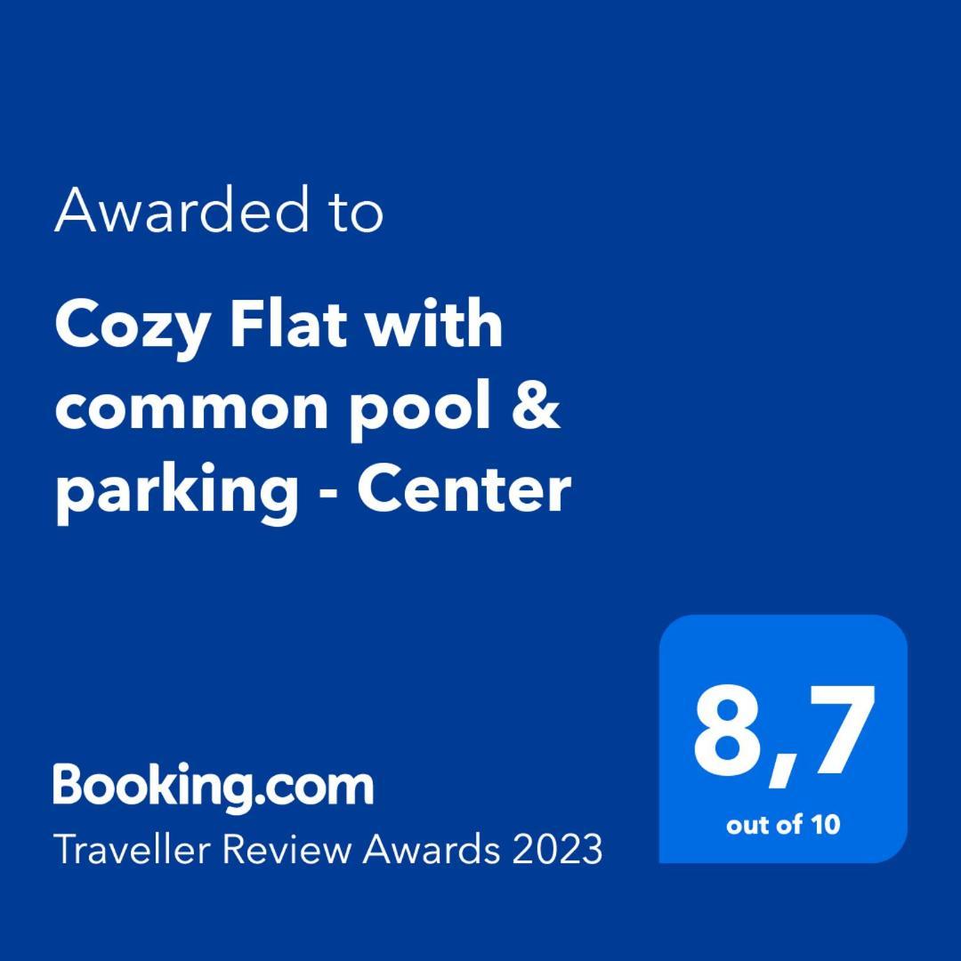 Cozy Flat With Common Pool & Parking - Center By Rems Leilighet Málaga Eksteriør bilde